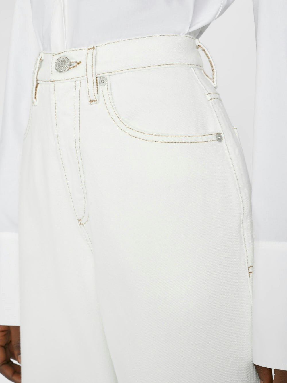 jeans waist view alt:size